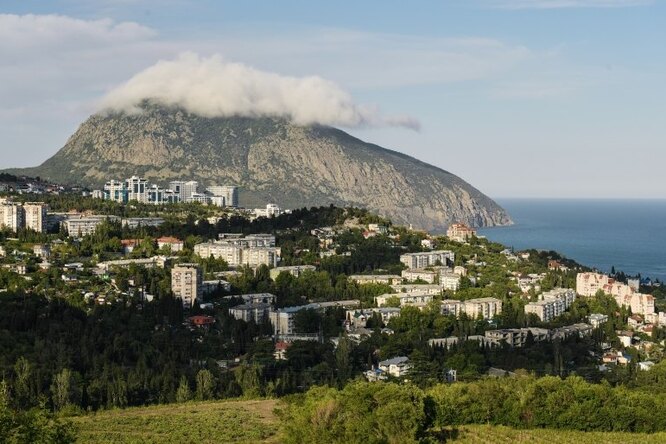 Горы, море и любовь — почему нас так манит Ялта