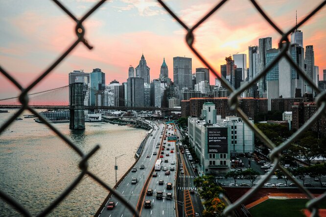 10 фотографий, которые доказывают, что наши города непригодны для жизни