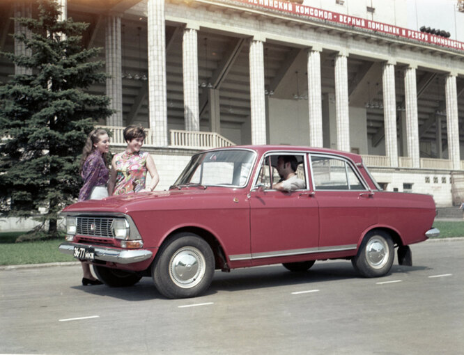 Автомобиль Москвич