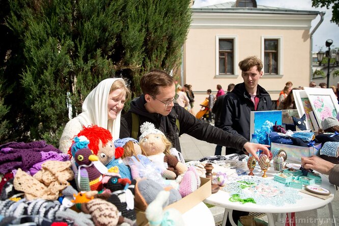 Куда пойти с ребёнком в Москве в воскресенье, 21 мая: благотворительный праздник для всей семьи «Белый цветок»