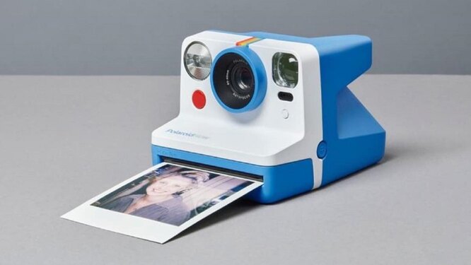 Фотоаппарат моментальной печати Polaroid Now I-Type Instant Camera