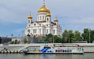 Маршрут «Центральный» на двухпалубных теплоходах от причала Патриарший мост